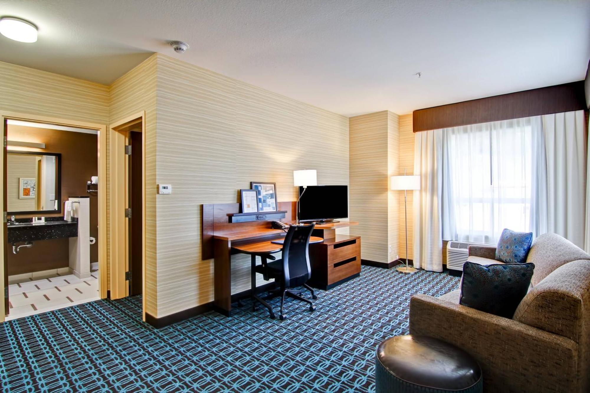 Fairfield Inn & Suites By Marriott Kamloops Extérieur photo